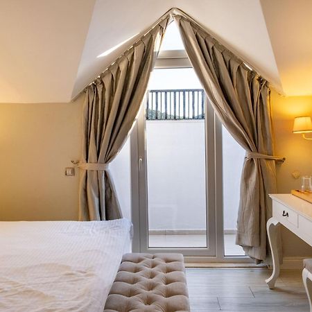 אולודניץ Pinehill Hotel & Suites מראה חיצוני תמונה