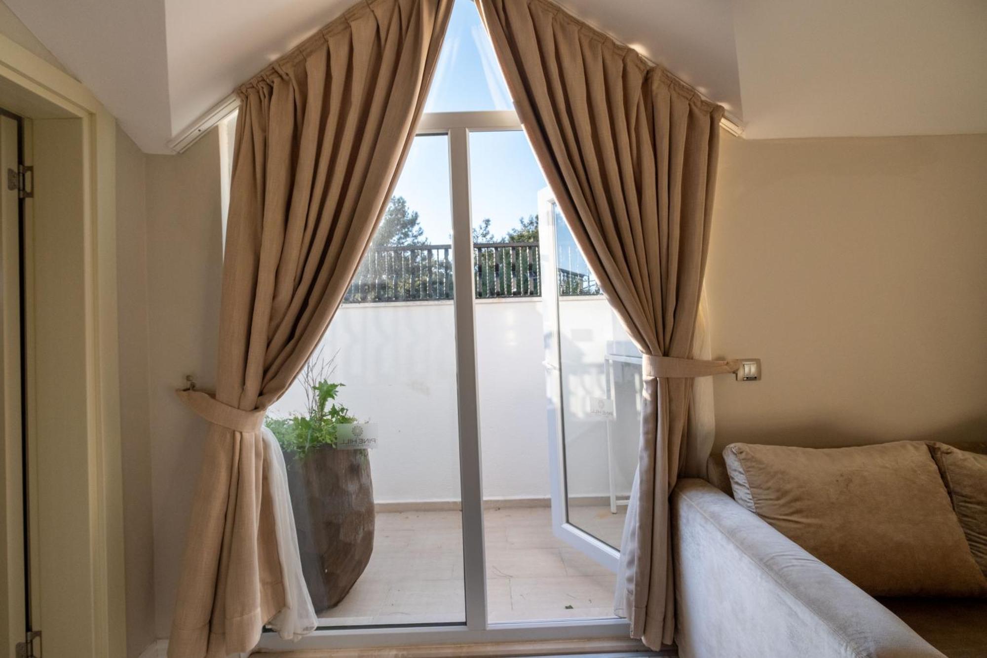 אולודניץ Pinehill Hotel & Suites מראה חיצוני תמונה