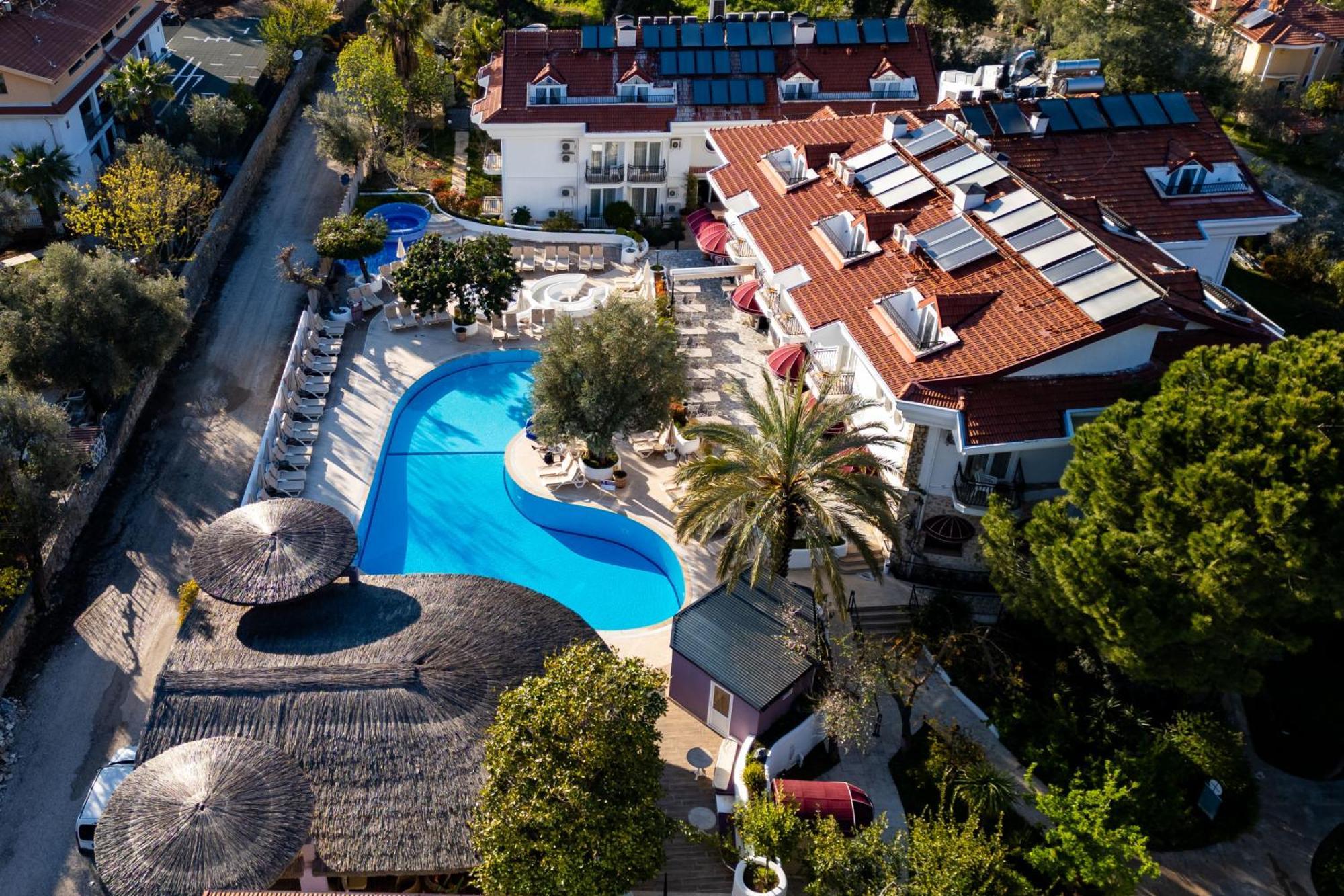 אולודניץ Pinehill Hotel & Suites מראה חיצוני תמונה