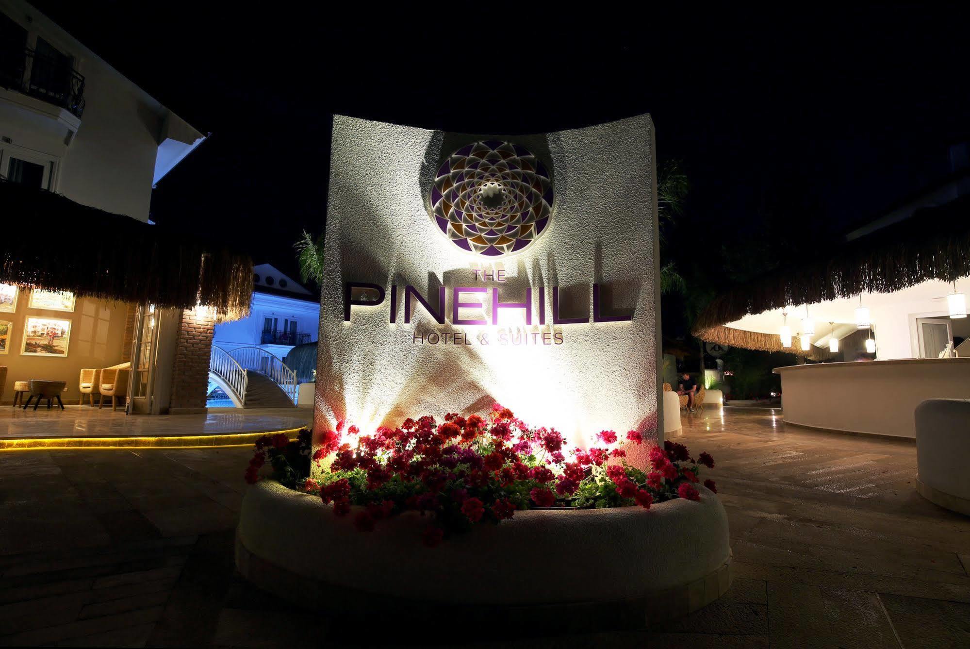 אולודניץ Pinehill Hotel & Suites מראה חיצוני תמונה